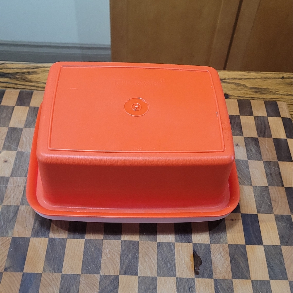 Tupperware Ice Cream Keeper - Picture 2 of 3